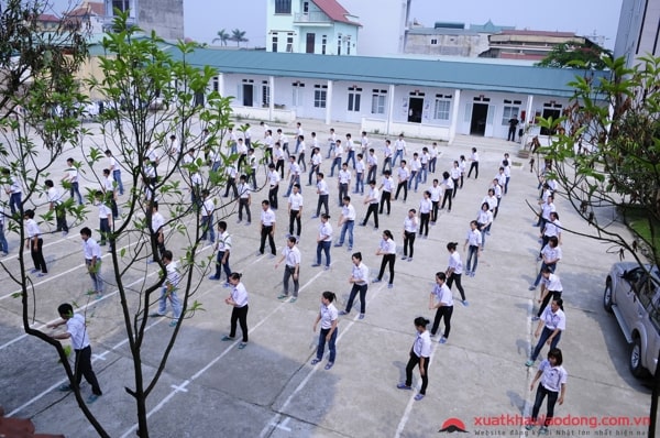 Giờ tập thể dục của học viên tại công ty TMS Nhân lực - công ty XKLĐ Nhật Bản tại Hà Nội